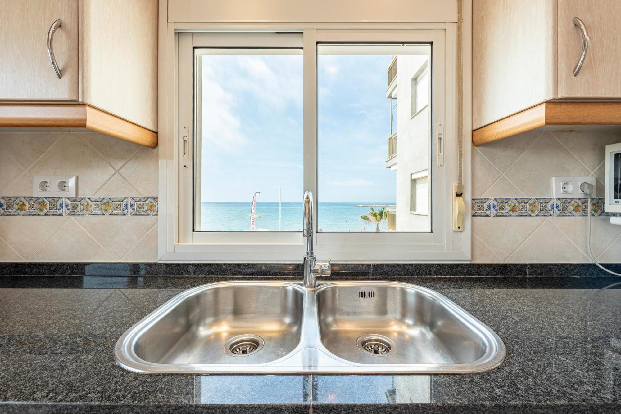 Apartamento Frente Al Mar Cambrils Exterior foto