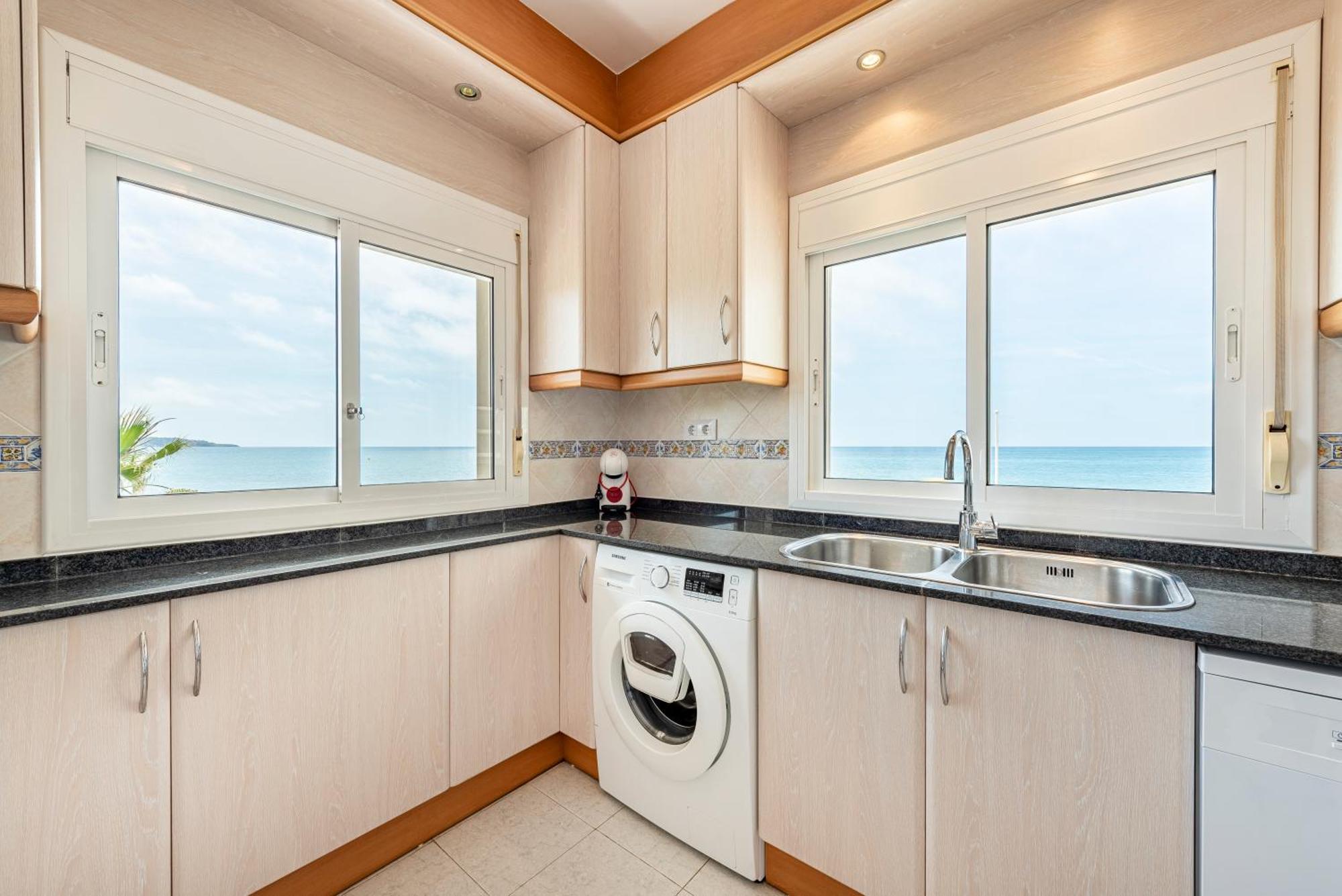 Apartamento Frente Al Mar Cambrils Exterior foto