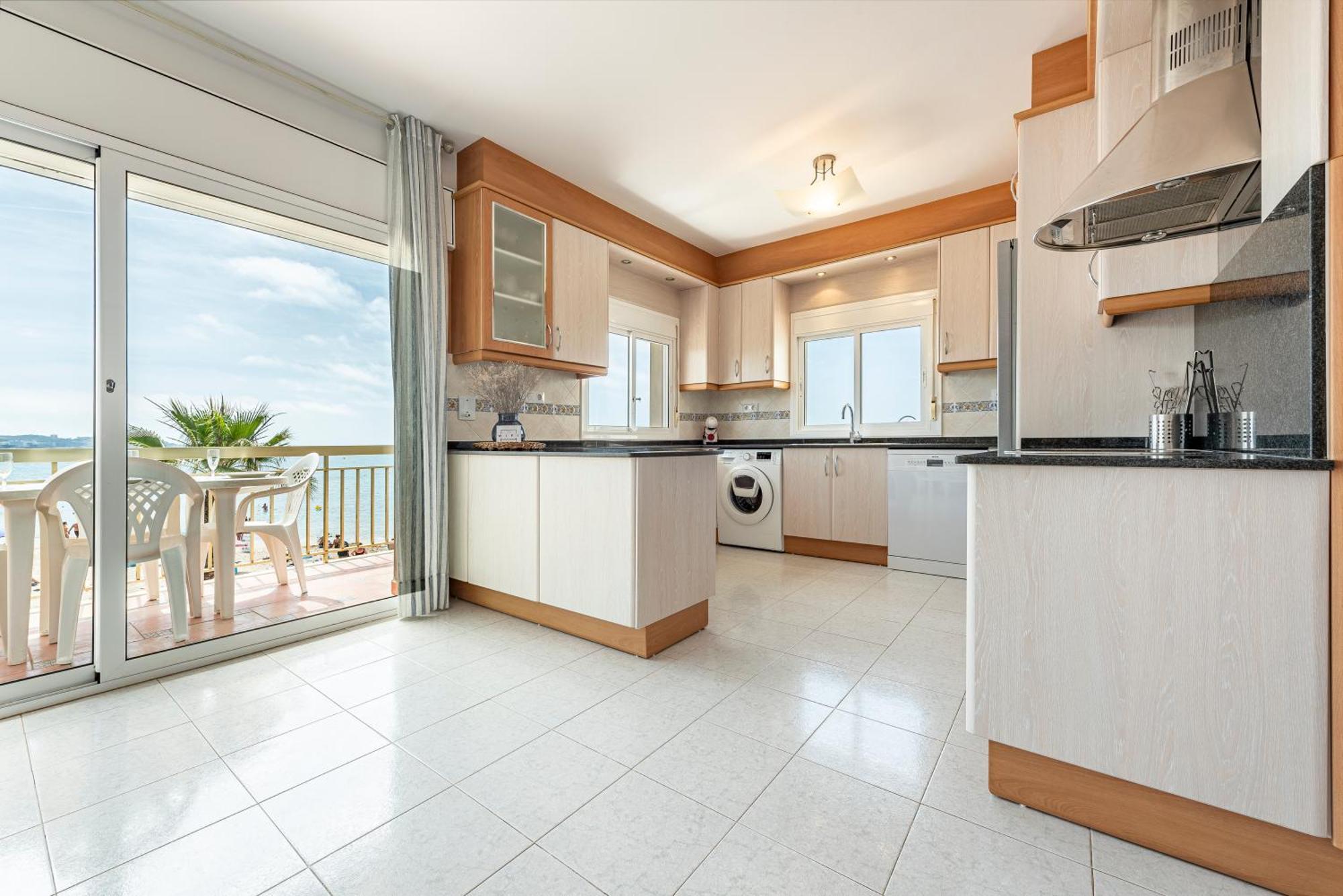 Apartamento Frente Al Mar Cambrils Exterior foto