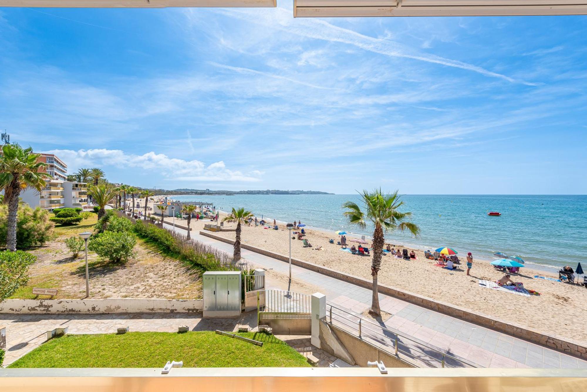 Apartamento Frente Al Mar Cambrils Exterior foto