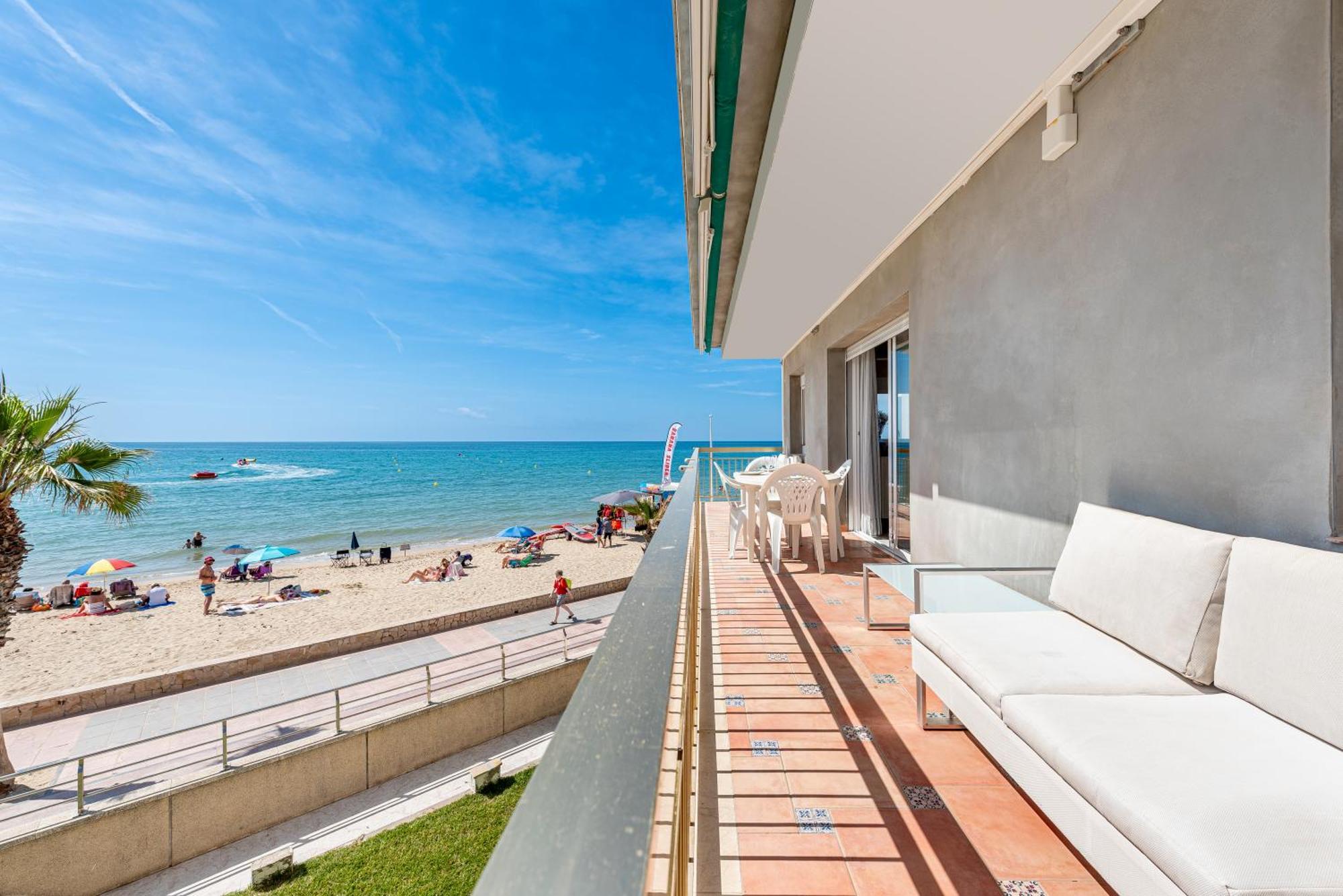 Apartamento Frente Al Mar Cambrils Exterior foto