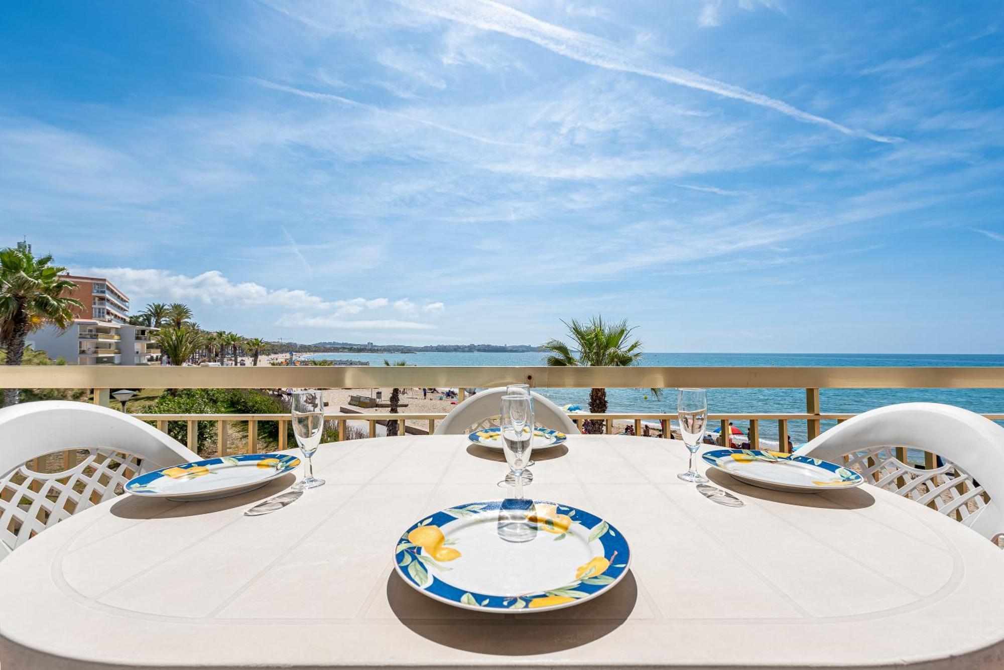 Apartamento Frente Al Mar Cambrils Exterior foto
